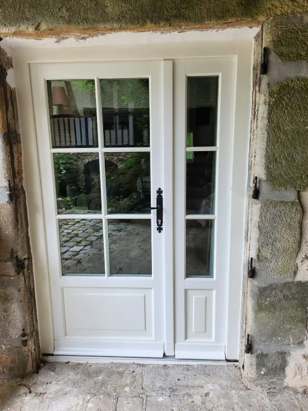 porte exterieure neuchatel