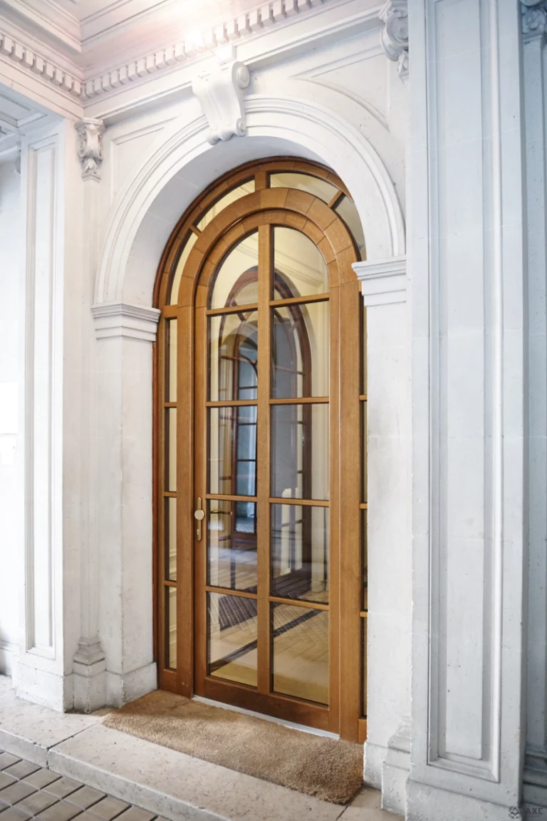 porte entree bois haut gamme suisse